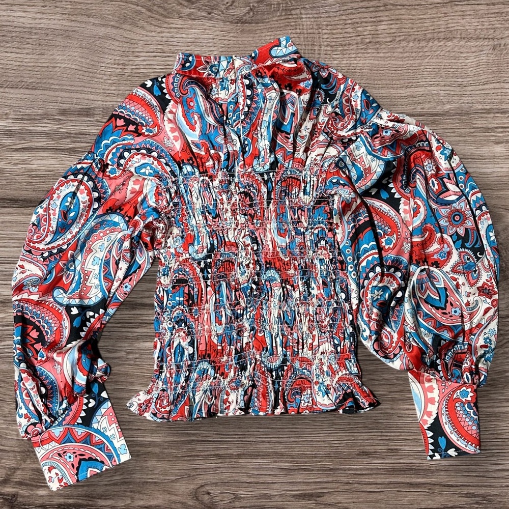 Women’s Pastel Stretchy Paisley Smocked Blouse Size Large - Picture 2 of 12